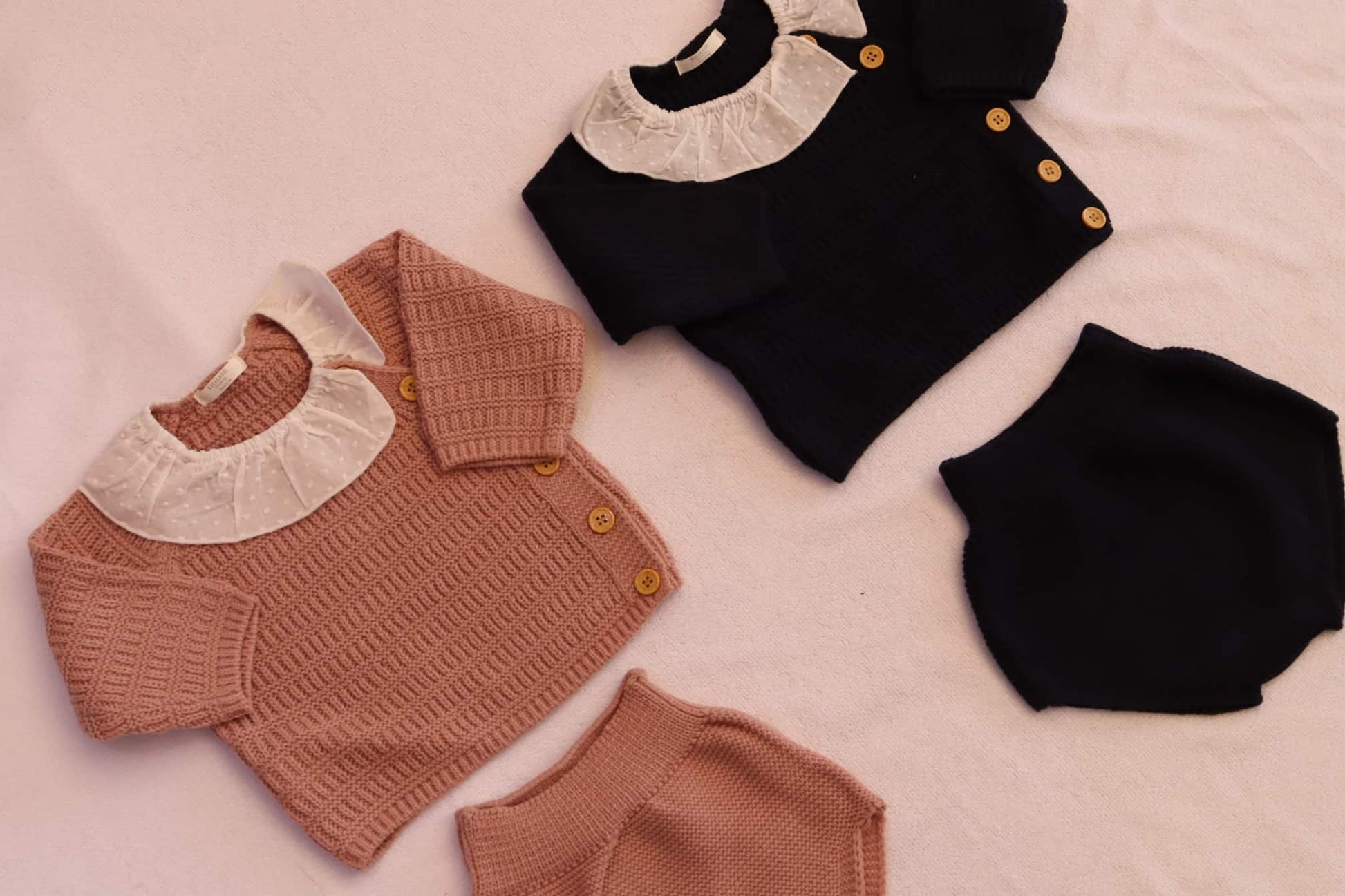 Set tejido con Botones cruzados